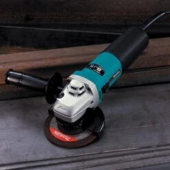 Makita 9565CV 5-Inch Variable Speed Angle Grinder -3D Prima Boutique 9565cv 3