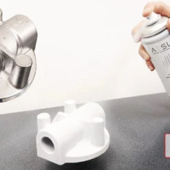 AESUB - Pack De 6 Spray Matifiant 400 Ml - Blanc -3D Prima Boutique AESUB white application 1 c6a32c4b e911 4c3a 8a9c bce5adfdbce4