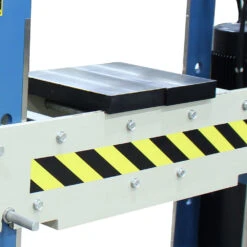 Baileigh 1019290 HSP-60M-C 220V 60/15 Ton Two Station Hydraulic Press -3D Prima Boutique BLH 1019290 6