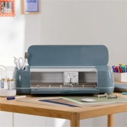 Cricut - Maker 4 - Machine De Découpe Dernière Génération -3D Prima Boutique Cricut Maker 4 2 1