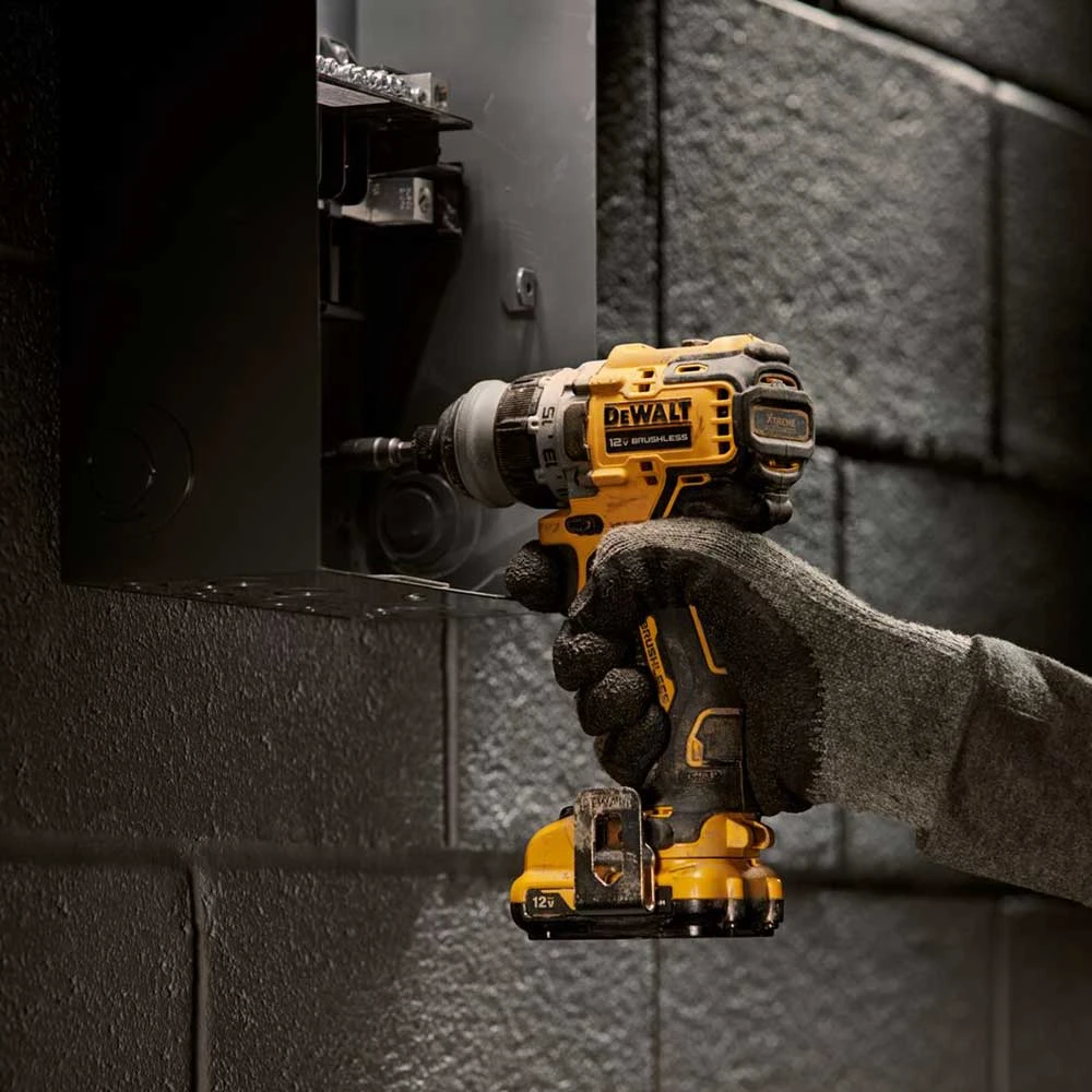 DeWALT DCD703F1 12V XTREME 5 In 1 Brushless Cordless Multi-Head Drill/Driver Kit 6 DeWALT DCD703F1 12V XTREME 5 In 1 Brushless Cordless Multi-Head Drill/Driver Kit – Image 6