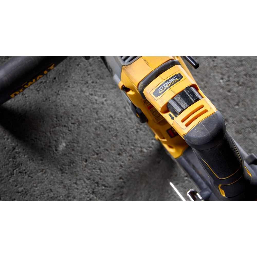 DeWALT DCH172B 20V MAX ATOMIC 5/8" Brushless SDS Plus Rotary Hammer - Bare Tool 10 DeWALT DCH172B 20V MAX ATOMIC 5/8" Brushless SDS Plus Rotary Hammer - Bare Tool – Image 10
