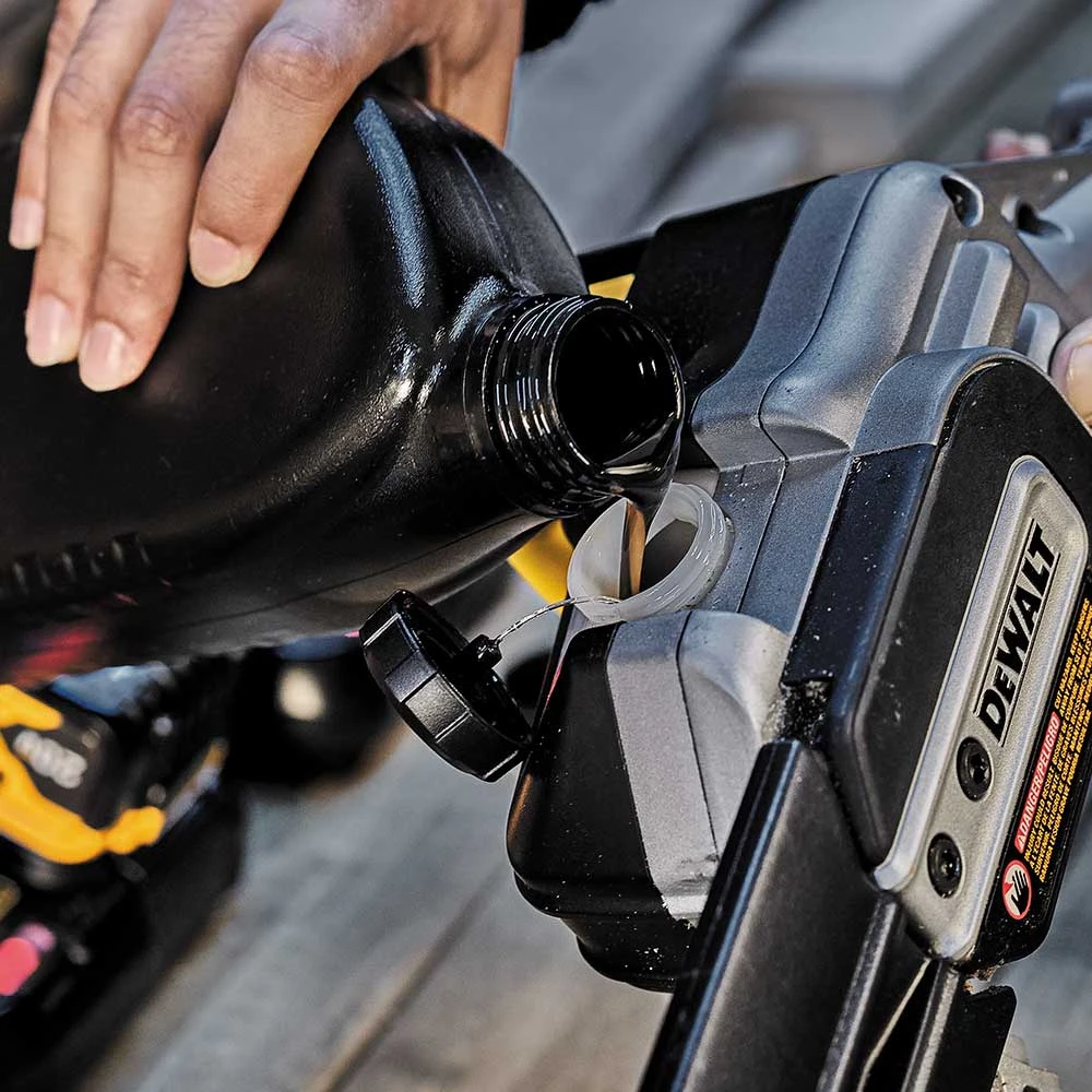 DeWALT DCPS620M1 20V MAX XR 8" Cordless Pole Saw Kit W/ Extension Pole 6 DeWALT DCPS620M1 20V MAX XR 8" Cordless Pole Saw Kit W/ Extension Pole – Image 6