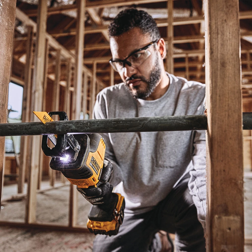 DeWALT DCS369P1 20V MAX Compact Cordless Li-Ion Reciprocating Saw ATOMIC Kit 6 DeWALT DCS369P1 20V MAX Compact Cordless Li-Ion Reciprocating Saw ATOMIC Kit – Image 6