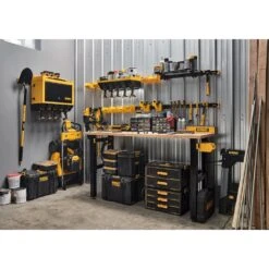 DeWALT DWST98280 25" Magnetic LED Strip Light -3D Prima Boutique DWST98280 4