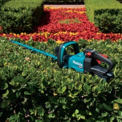 Makita GHU02M1 40V XGT 24" Brushless Cordless Hedge Trimmer Kit W/ 4.0AH Battery -3D Prima Boutique GHU02M1 4 79e0e56e f656 43a6 9e45 e8ccb621de2f