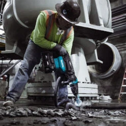 Makita GMH02PM 40V X2 80V Max XGT Brushless 28 Lb. AVT Demolition Hammer Kit -3D Prima Boutique GMH02PM 8