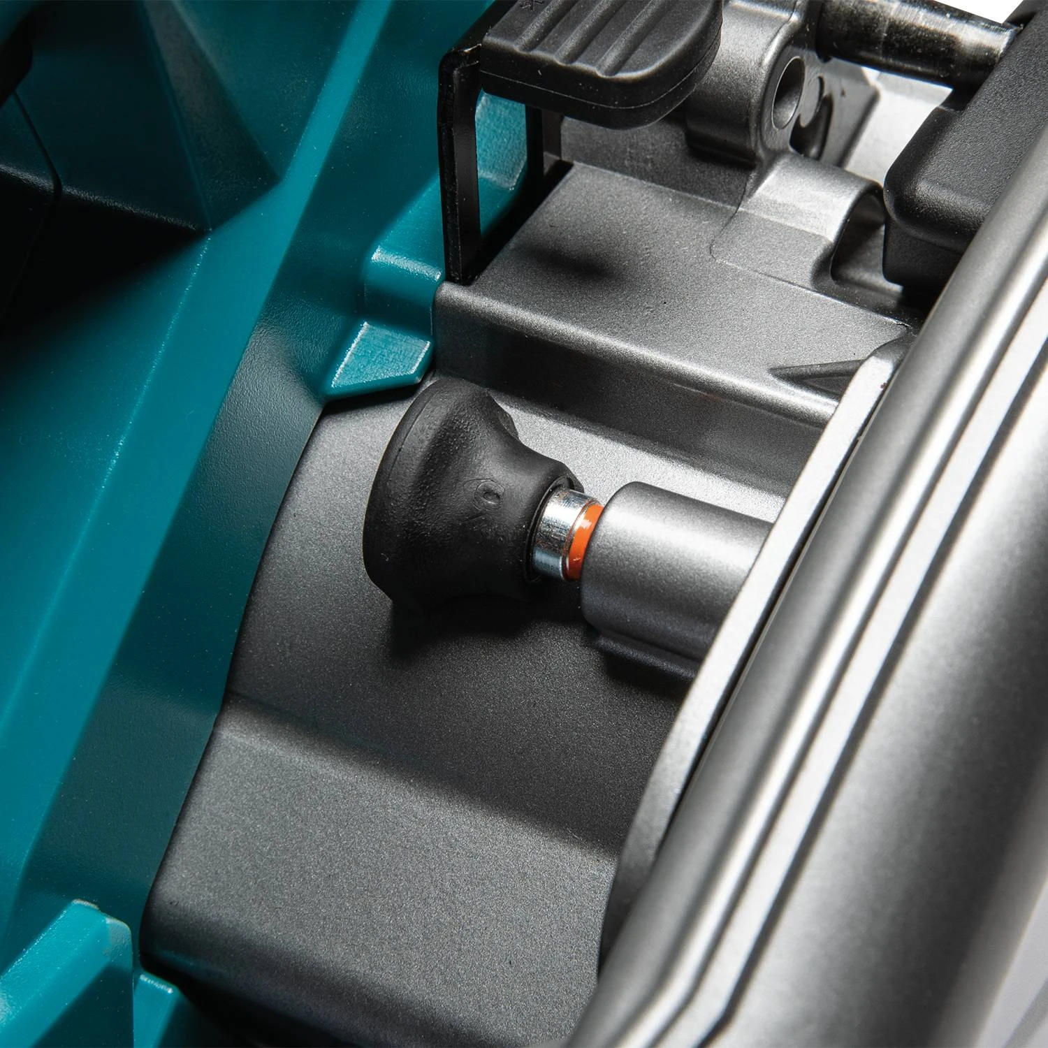 Makita GPS01Z 40V MAX XGT 6-1/2" Plunge Circular Saw AWS Capable - BareTool 10 Makita GPS01Z 40V MAX XGT 6-1/2" Plunge Circular Saw AWS Capable - BareTool – Image 10