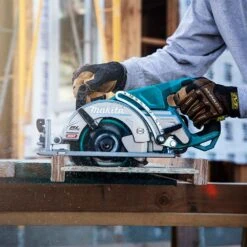 Makita GSR01M1 40V MAX XGT 7-1/4 Brushless Rear Handle Circular Saw Kit W/4.0 Ah -3D Prima Boutique GSR01M1 12