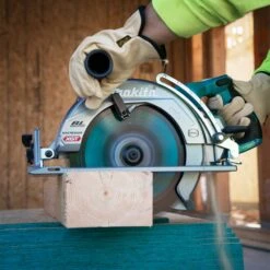Makita GSR02M1 40V MAX XGT 10-1/4" Brushless Li-Ion Rear Handle Circular Saw Kit -3D Prima Boutique GSR02M1 6