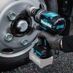 Makita GWT01Z 40V MAX XGT 3/4" Sq. Brushless Drive Impact Wrench - Bare Tool -3D Prima Boutique GWT01Z 3