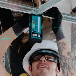 Makita LE00855702 262 Foot Rubberized Housing Green/Red Line Laser Detector -3D Prima Boutique LE00855702 3 163e8199 1ad0 4f72 85ba 783ef7fe04f2