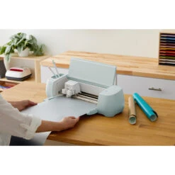 Cricut - Smart Vinyl - Argent Mat (33x91cm) -3D Prima Boutique P 618000 S 3 ec086dbe ce37 4af4 9eb9 7228adc95cae