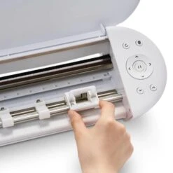 Silhouette - Portrait 4 - La Machine De Découpe Compacte -3D Prima Boutique Silhouette Portrait4 LaMachinedeDecoupeCompactequis Impose 5