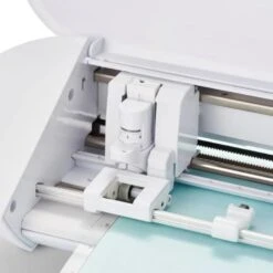 Silhouette - Portrait 4 - La Machine De Découpe Compacte -3D Prima Boutique Silhouette Portrait4 LaMachinedeDecoupeCompactequis Impose 6