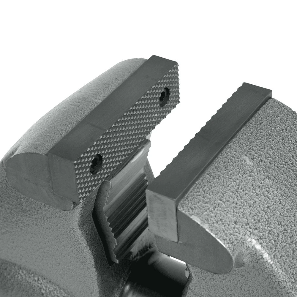 Wilton 28825 3-1/2" Combo Pipe/Bench Jaw Round Channel Vise W/ Swivel Base 4 Wilton 28825 3-1/2" Combo Pipe/Bench Jaw Round Channel Vise W/ Swivel Base – Image 4