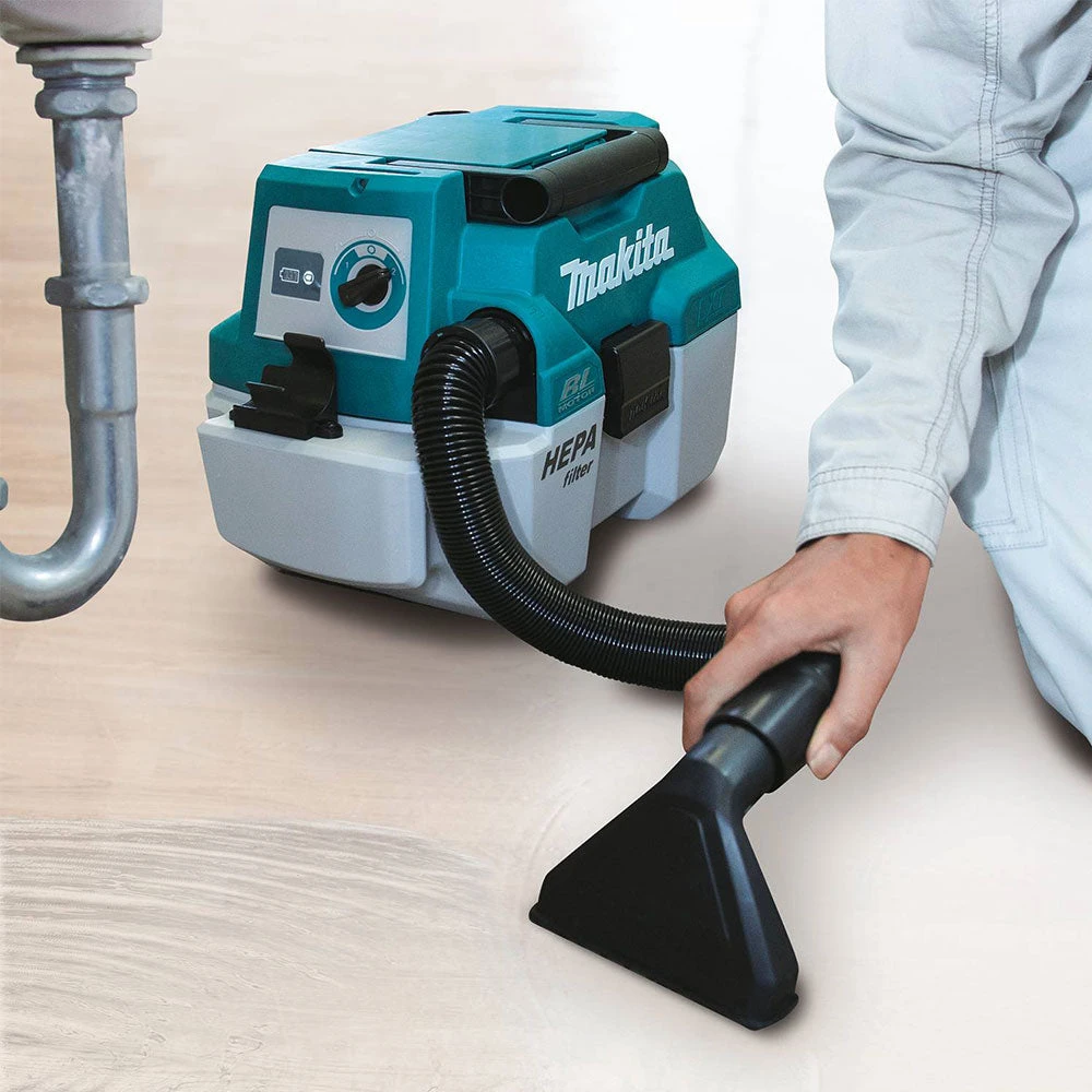Makita XCV11Z 18 Volt 2 Gallon Brushless Wet/Dry Dust Extractor/Vacuum,Bare Tool 2 Makita XCV11Z 18 Volt 2 Gallon Brushless Wet/Dry Dust Extractor/Vacuum,Bare Tool – Image 2