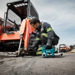 Makita XPG01Z 18V LXT Lithium-Ion Cordless Variable Speed Grease Gun - Bare Tool -3D Prima Boutique XPG01Z 3