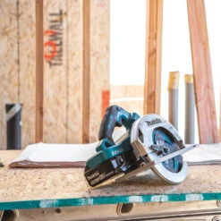 Makita XSH06PT 18V X2 LXT (36V) 7-1/4" Brushless Cordless Circular Saw Kit -3D Prima Boutique XSH06PT 7 020e70e3 ceaa 439b 8c2b 0d10ced2b8ad