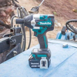 Makita XWT17T 18V LXT 1/2" Sq. Drive Li-Ion Brushless Cordless Impact Wrench Kit -3D Prima Boutique XWT17T 10