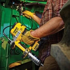 DeWALT DCGG571M1 20V MAX Lithium Ion Automatic 42" Grease Gun Tool Kit -3D Prima Boutique dcgg571m1 13