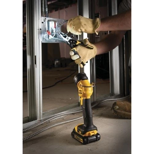 DeWALT DCL040 20V MAX Cordless Lithium-Ion LED Work Light - Bare Tool 2 DeWALT DCL040 20V MAX Cordless Lithium-Ion LED Work Light - Bare Tool – Image 2