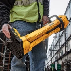 DeWALT DCL079B 20V MAX Heavy Duty Cordless LED Tripod Light - Bare Tool 11 DeWALT DCL079B 20V MAX Heavy Duty Cordless LED Tripod Light - Bare Tool -3D Prima Boutique dcl079b 5 fb39bd88 7d97 48f2 8dc4 1e602cb353cd