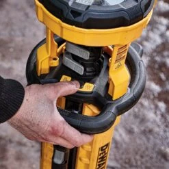 DeWALT DCL079B 20V MAX Heavy Duty Cordless LED Tripod Light - Bare Tool 12 DeWALT DCL079B 20V MAX Heavy Duty Cordless LED Tripod Light - Bare Tool -3D Prima Boutique dcl079b 6 a9f01b8e f358 4966 be96 06c24e0e6026