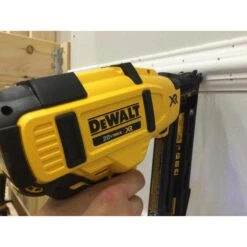 DeWALT DCN660B 20V MAX XR 16-Guage 2-1/2" Li-Ion Angled Finish Nailer -Bare Tool -3D Prima Boutique dcn660b 3
