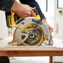 DeWALT DCS570B 20V 7-1/4-Inch Cordless Lithium-Ion Circular Saw - Bare Tool -3D Prima Boutique dcs570b 7 488737d5 169e 4ab6 8723 6ad74c585e66