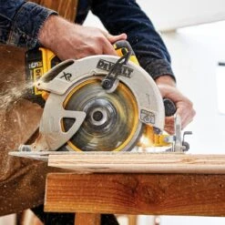 DeWALT DCS570B 20V 7-1/4-Inch Cordless Lithium-Ion Circular Saw - Bare Tool -3D Prima Boutique dcs570b 8 fca78572 4e30 46a3 b9a4 85dc4e4e7790