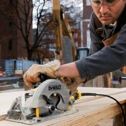 DeWALT DWS535B 7-1/4-Inch Electric Worm Drive Circular Saw W/ Electric Brake -3D Prima Boutique dws535b 8