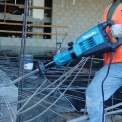 Makita HM1307CB 35-Pound 14.0 Amp Variable Speed Corded Demolition Hammer -3D Prima Boutique hm1307cb 5